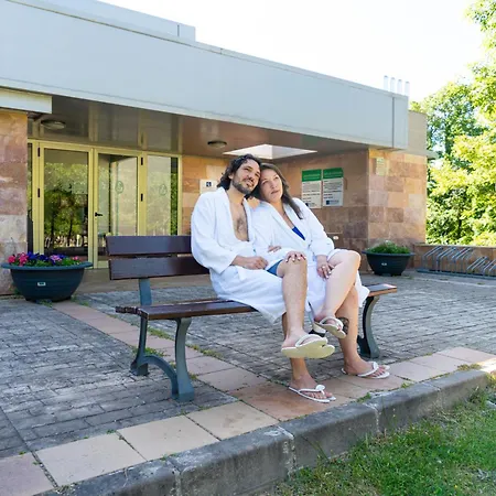 فندق Salugral Termal Hervás