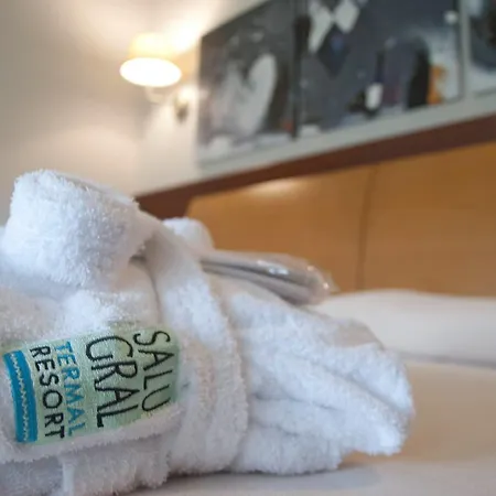 Salugral Termal فندق Hervás