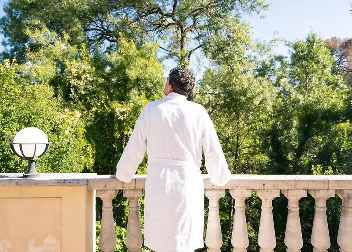 Ξενοδοχείο Salugral Termal